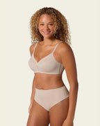 Sujetador Leonisa Magical Bra 091058 beige full en modelo